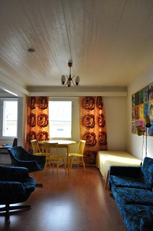 Apartment Hotel Kuukkarin Kortteeri Pori Oda fotoğraf