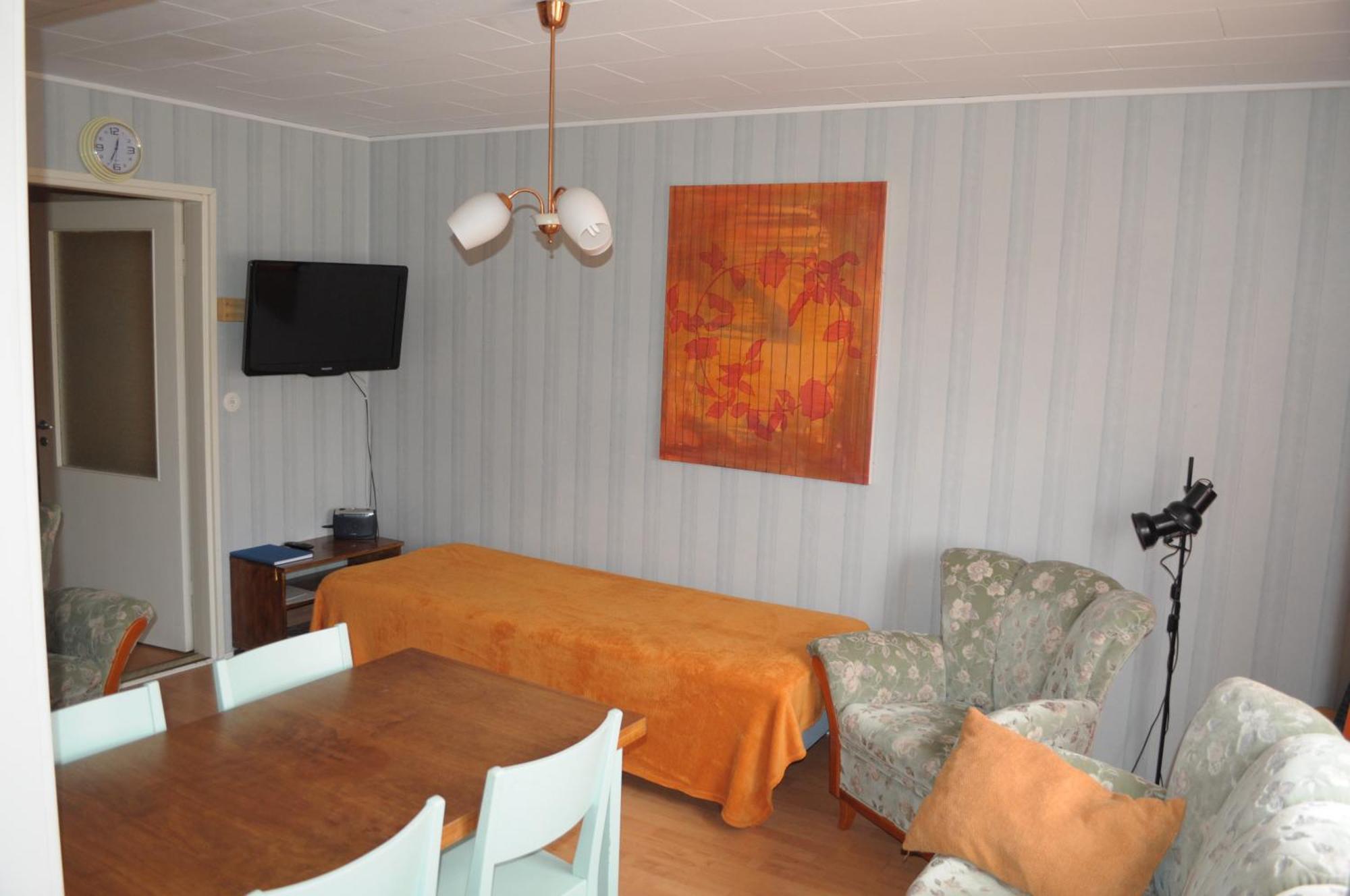 Apartment Hotel Kuukkarin Kortteeri Pori Oda fotoğraf